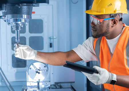 CNC-Machinist-with-VR-Training-v3